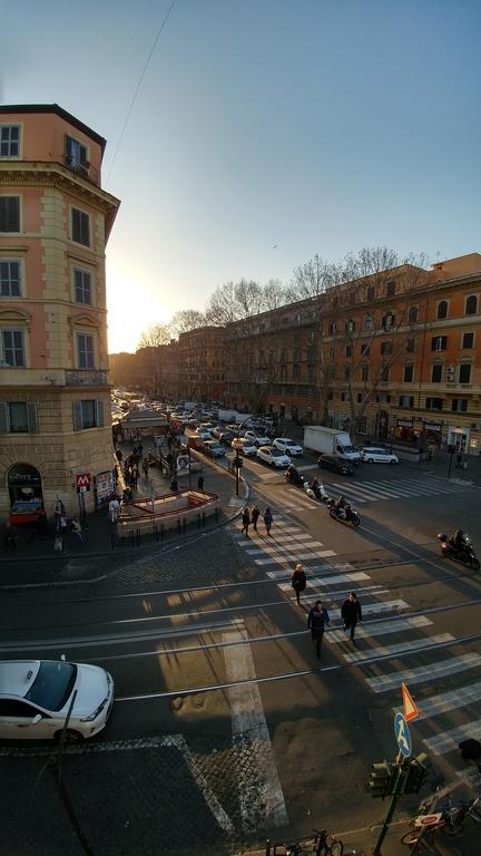 Luca'S Vatican Hospitality Apartment Rome Bagian luar foto